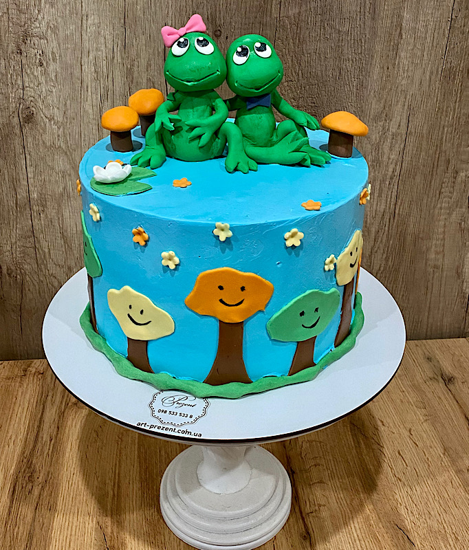Торт з жабками