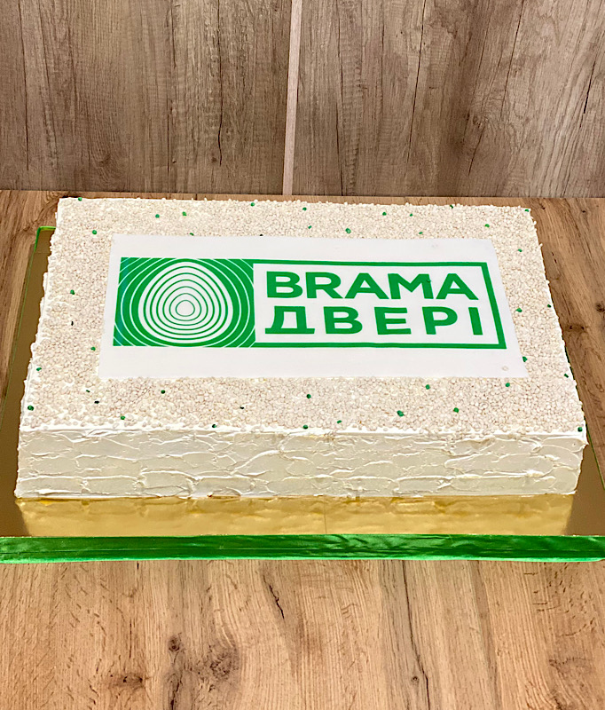 Прямокутний торт з лого