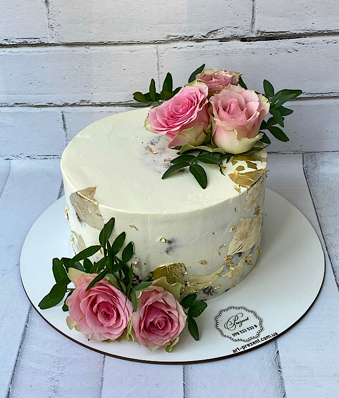 Торт з квітами для дружини