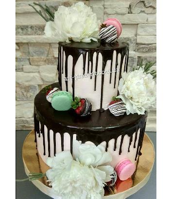 фото Весільний торт з піонами 