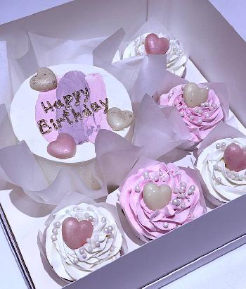 ����� ����