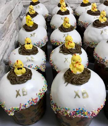 Паски з курчатами